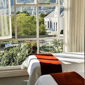 Cape Town Hollow Boutique Hotel